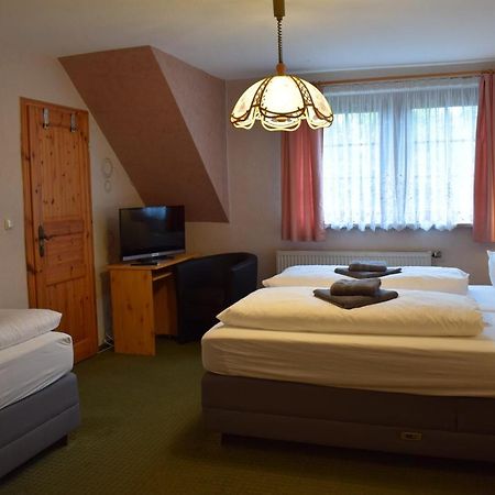 Landhotel "Lichte Aue" Lichtenau Stutzengrun Zewnętrze zdjęcie