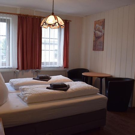 Landhotel "Lichte Aue" Lichtenau Stutzengrun Zewnętrze zdjęcie