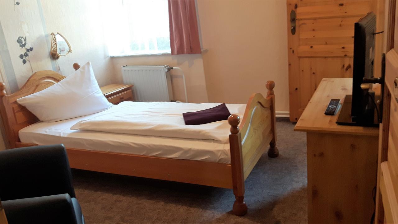 Landhotel "Lichte Aue" Lichtenau Stutzengrun Zewnętrze zdjęcie